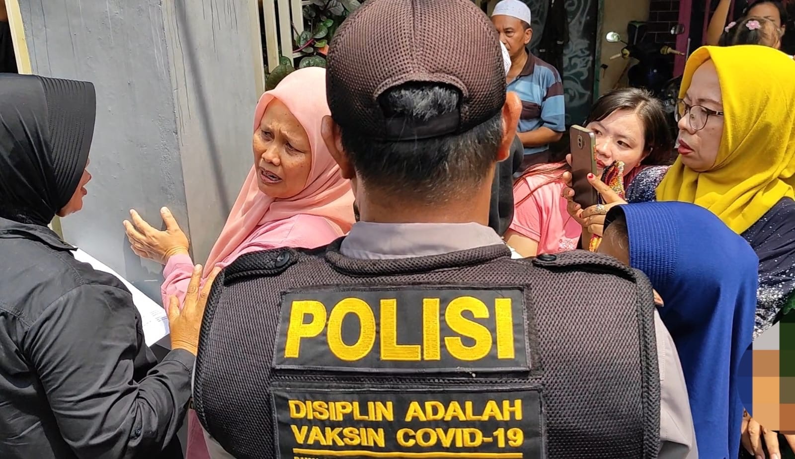 Rekonstruksi Pembunuhan Di Randupitu, Keluarga Menangis Histeris ...