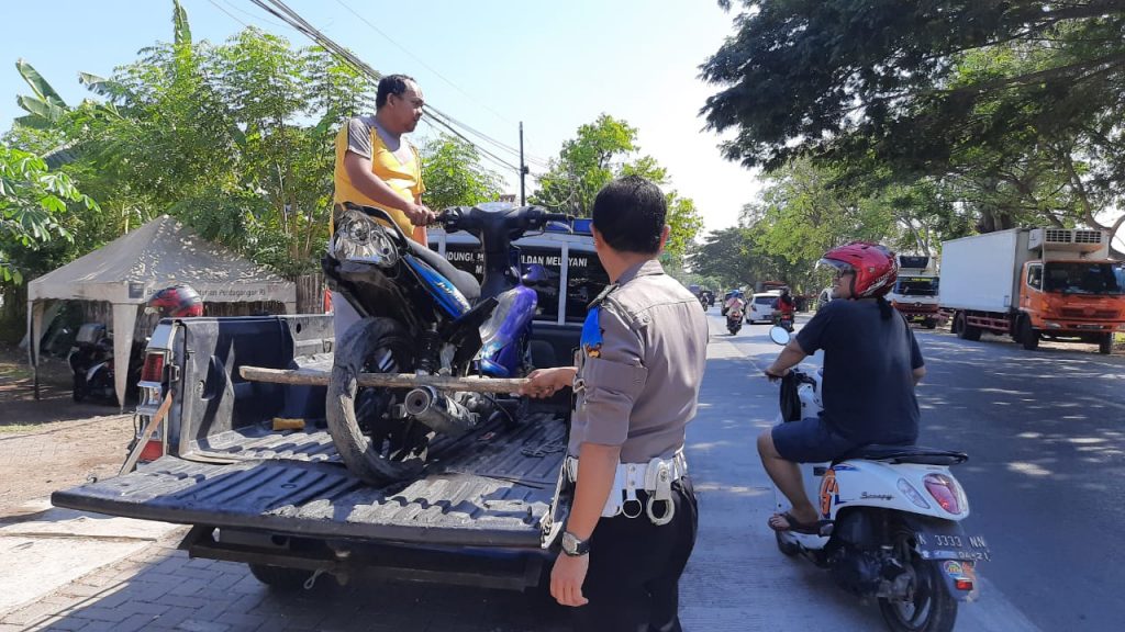 Jadi Korban Tabrak Lari, Mr X Tewas - WartaBromo